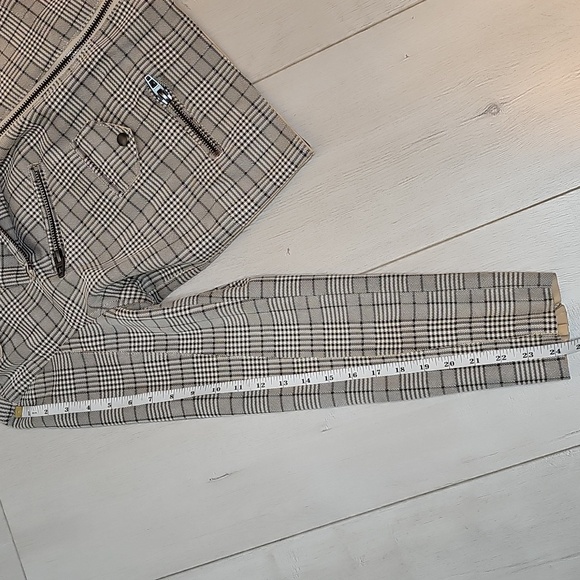 Blank NYC Glen Neutral Plaid Moto Jacket Size Large - Picture 7 of 10